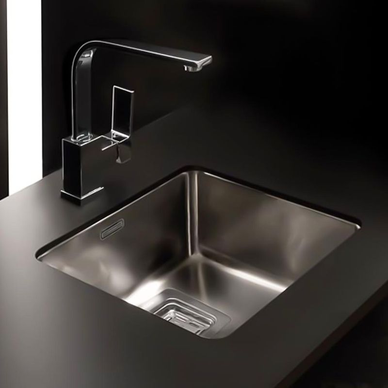 pileta-cocina-bajo-mesada-q37-johnson-acero-inoxidable-vista1