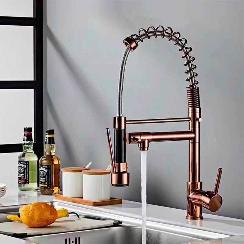 Griferia-de-Cocina-Monocomando-Aqualia-Calcata-Rosa-Dorado-AQ592711-RD-ambientacion.jpg