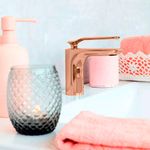 Griferia-para-Lavatorio-Aqualia-Modena-Rosa-Gold-Pico-Bajo-AQ518241-RD-ambientacion.jpg